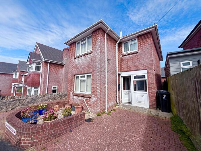 3 Bedroom Detached House For Sale In Princess Road, Swanage, BH19