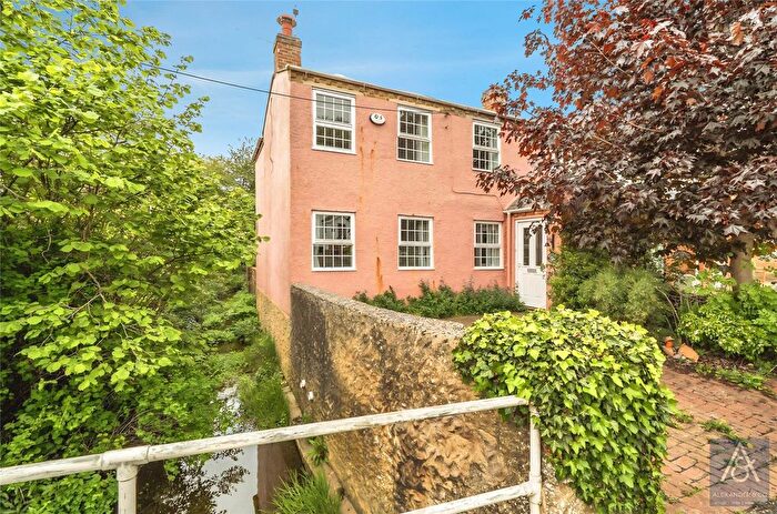 3 Bedroom End Of Terrace House For Sale In Bridge Street, Thornborough, Buckingham, MK18