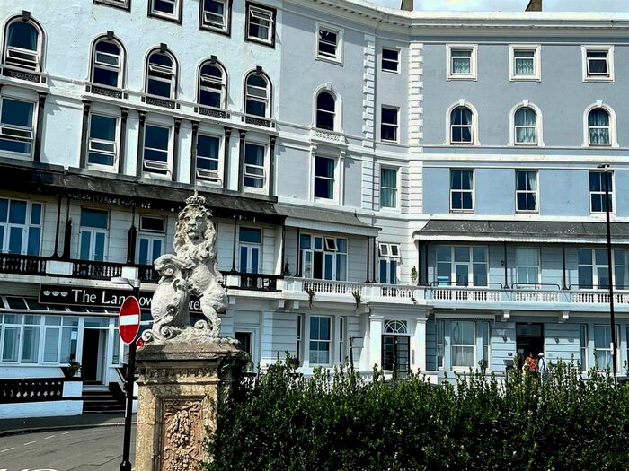 2 Bedroom Flat To Rent In Robertson Terrace, Hastings, TN34