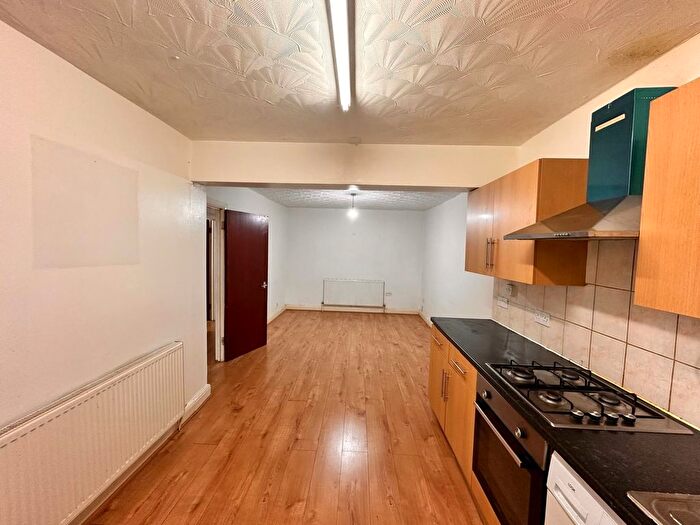1 Bedroom Flat To Rent In Ley Street, Ilford, IG2