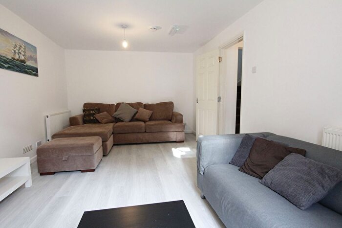 4 Bedroom Property To Rent In Addington Road, Reading, RG1