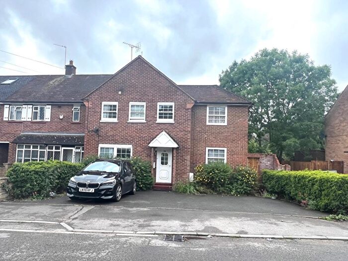 8 Bedroom Semi-Detached House To Rent In Broadwater Gardens, Harefield, UB9