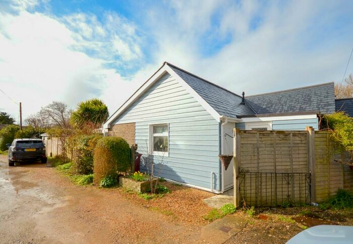 2 Bedroom Detached Bungalow To Rent In Crablands Close, Selsey, PO20