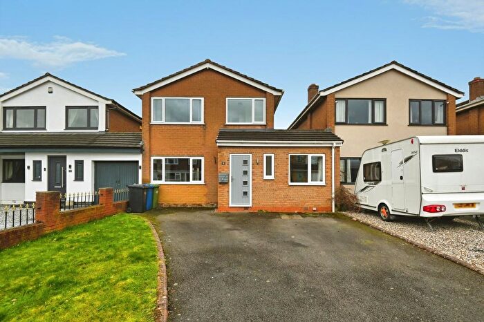 3 Bedroom Link Detached House For Sale In Danelagh Close, Tamworth, B79