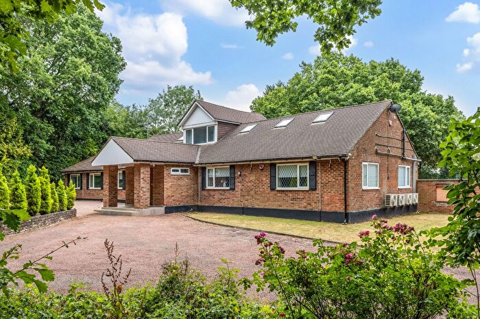 7 Bedroom Detached House For Sale In Hicks Road, Markyate, St. Albans, Hertfordshire, AL3