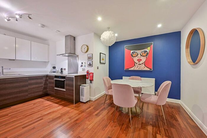 1 Bedroom Flat To Rent In Stanley Road, Wimbledon, London, SW19