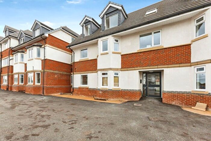 2 Bedroom Flat To Rent In Basingstoke Road, Reading, Berkshire, RG2