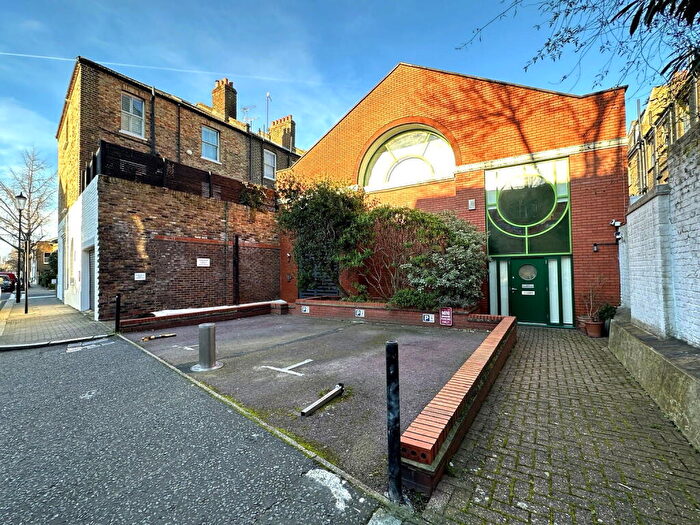 1 Bedroom House For Sale In Tadema Road, Chelsea, London, SW10