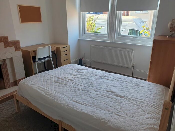 4 Bedroom Terraced House To Rent In Redvers Road, Brighton, BN2