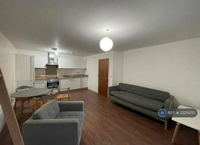 1 Bedroom Flat To Rent In Riverside Derwent St, Salford, M5