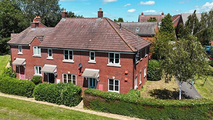 3 Bedroom End Of Terrace House For Sale In Lea Walk, Brockworth, Gloucester, GL3