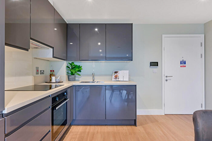 Apartment To Rent In Enigma Square, Milton Keynes Milton Keynes, MK9