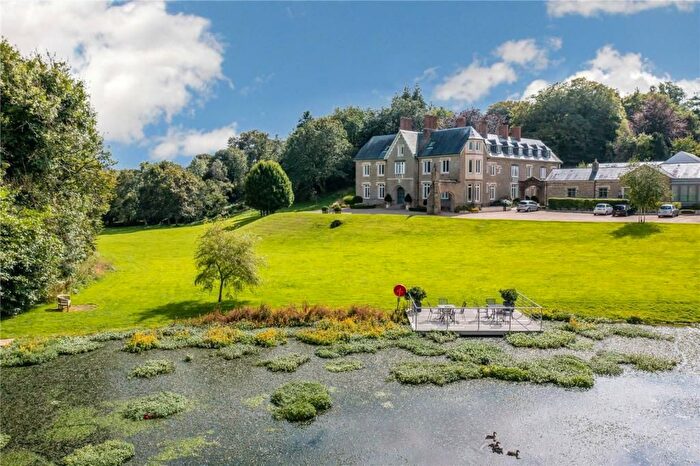 3 Bedroom Flat For Sale In East Allington, Totnes, TQ9