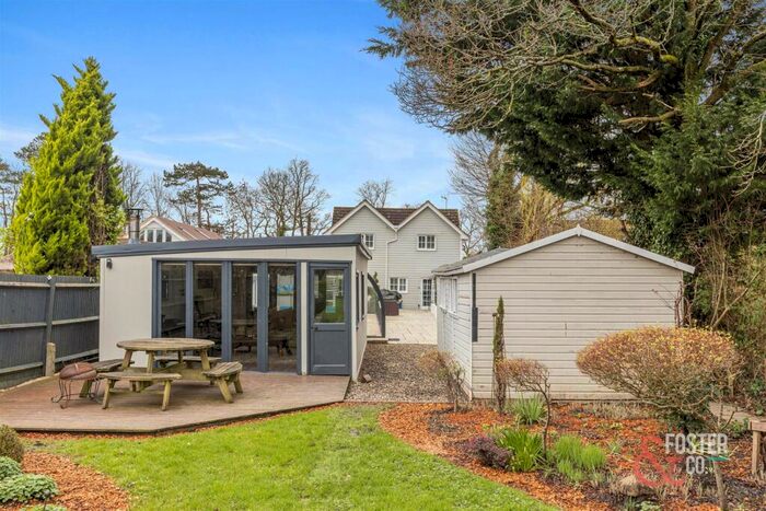 4 Bedroom Detached House For Sale In Brighton Road, Shermanbury, RH13