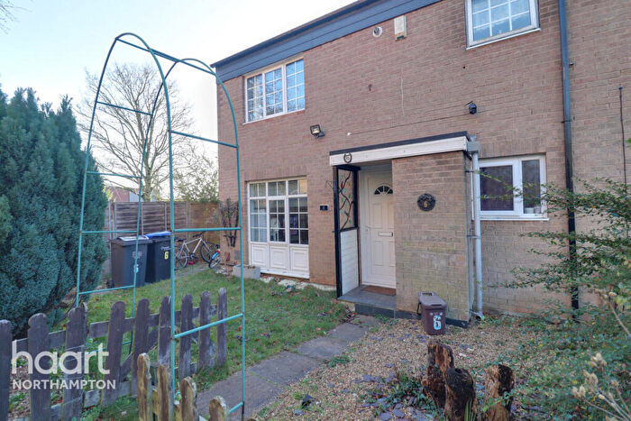 3 Bedroom End Of Terrace House To Rent In Saruman Lane, Northampton, NN3