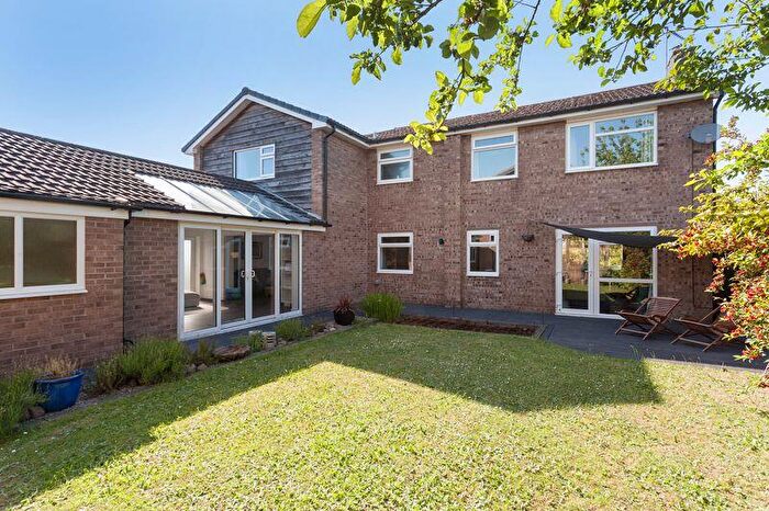 5 Bedroom Detached House For Sale In Windermere Drive, Congleton, CW12