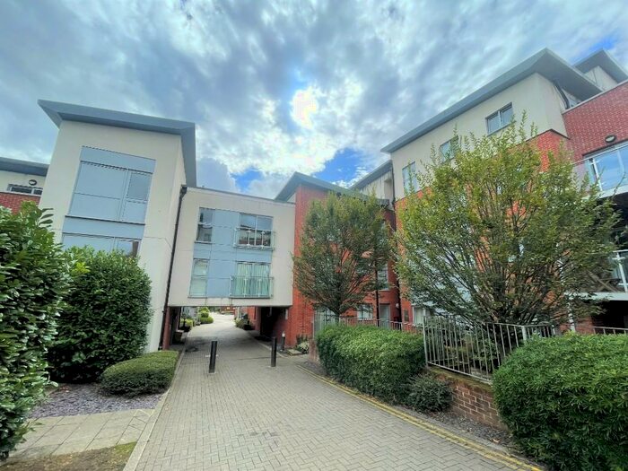 1 Bedroom Apartment To Rent In Charrington Place, St. Albans, Hertfordshire, AL1