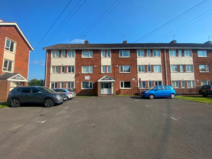 3 Bedroom Flat To Rent In Bristol Road South, Northfield, Birmingham, B31