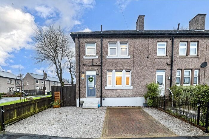 3 Bedroom End Of Terrace House For Sale In Storth Avenue, Huddersfield, West Yorkshire, HD4