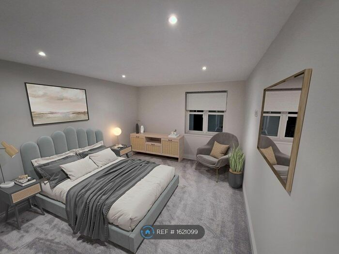 2 Bedroom Flat To Rent In Wootton Place, Basildon, SS16