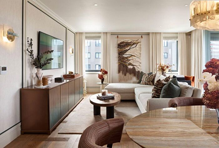 3 Bedroom Flat For Sale In Wandsworth Mills, Wandsworth, SW18