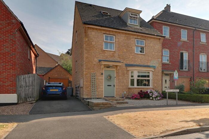 4 Bedroom Detached House For Sale In Watt Ave, Colsterworth, Lincs, NG33