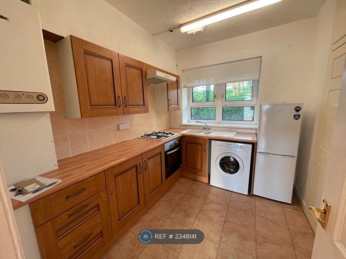2 Bedroom Flat To Rent In Burnfield Road, Glasgow, G43