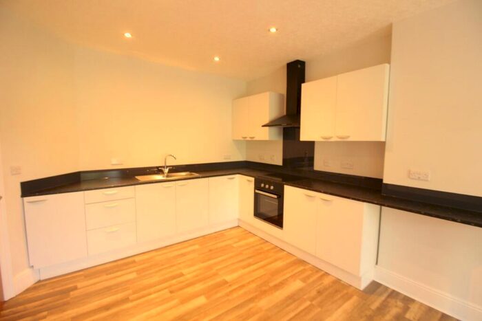 2 Bedroom Flat To Rent In Market Place, Heanor, DE75