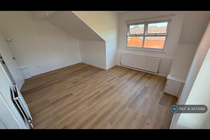 1 Bedroom Flat To Rent In Carlton Road, Salford, M6