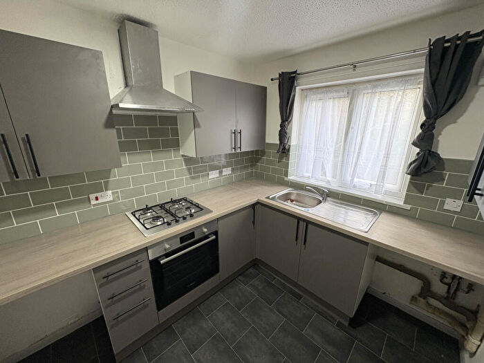 1 Bedroom Flat To Rent In New Rough Hey Preston, PR2