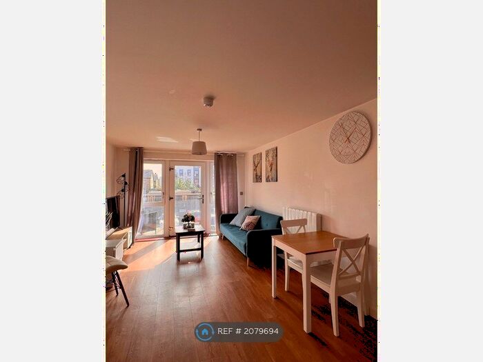 1 Bedroom Flat To Rent In Delphi House, Oakgrove, Milton Keynes, MK10