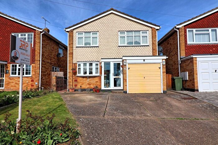 4 Bedroom Detached House For Sale In Orchard Drive, Mayland, Chelmsford, CM3