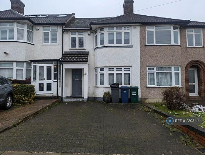 4 Bedroom Terraced House To Rent In Beresford Avenue, London, N20