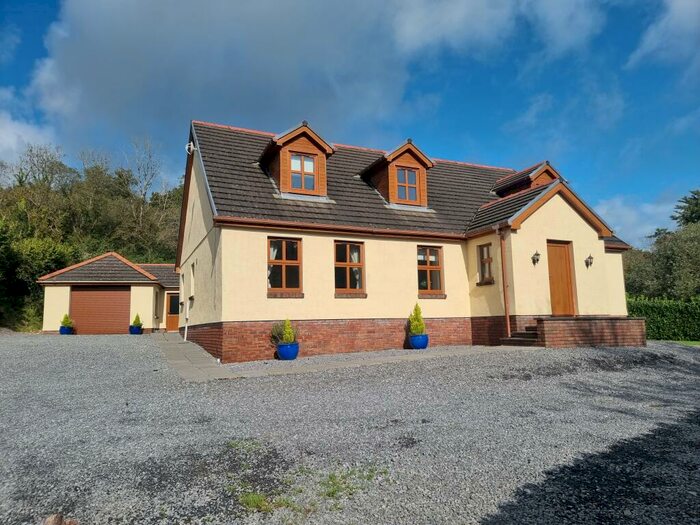 4 Bedroom House To Rent In Llwyncelyn Uchaf, Mynyddcerrig, Llanelli, Carmarthenshire, SA15