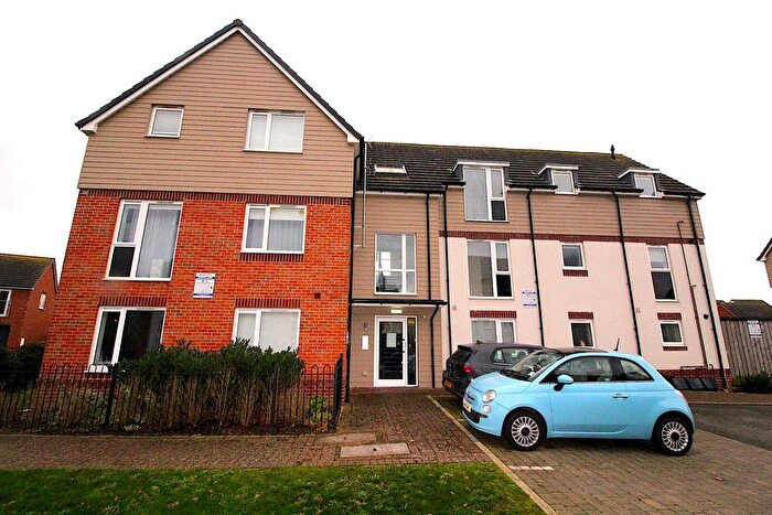 2 Bedroom Flat To Rent In Doyle Close, Rugby, CV21