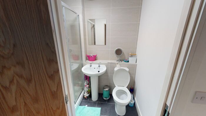 4 Bedroom Terraced House To Rent In Kilbourn Street, Nottingham, NG3