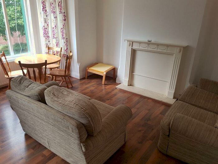 3 Bedroom Flat To Rent In Noel Street, Nottingham, NG7