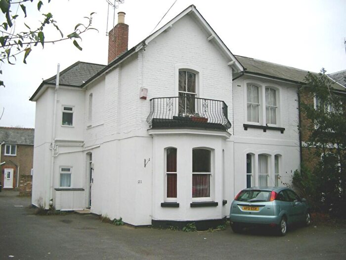 1 Bedroom Flat To Rent In Cookham Road, Maidenhead, SL6