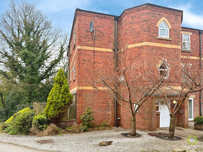 2 Bedroom Flat For Sale In Lilford Road, Blackburn, BB1