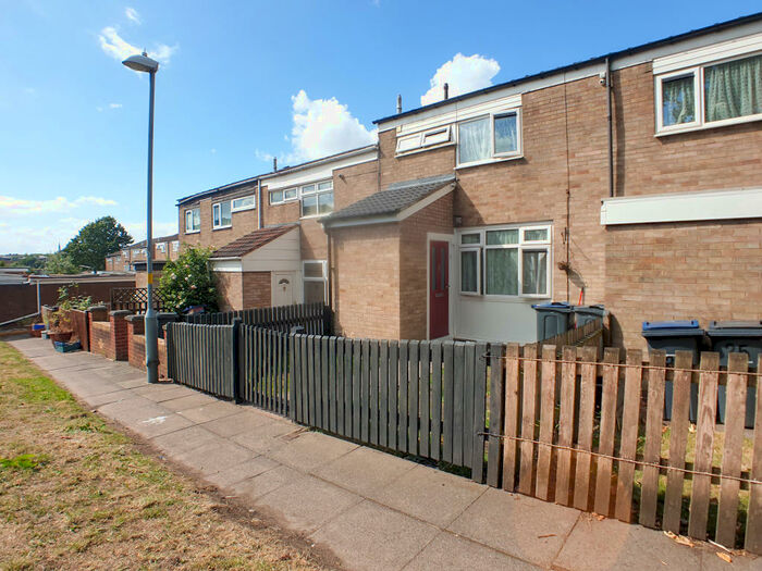 4 Bedroom Terraced House To Rent In Bassett Croft, Birmingham, B10