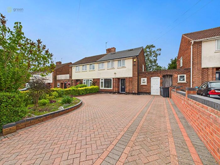 3 Bedroom Semi Detached House For Sale In Windyridge Road, Walmley, Sutton Coldfield, B76