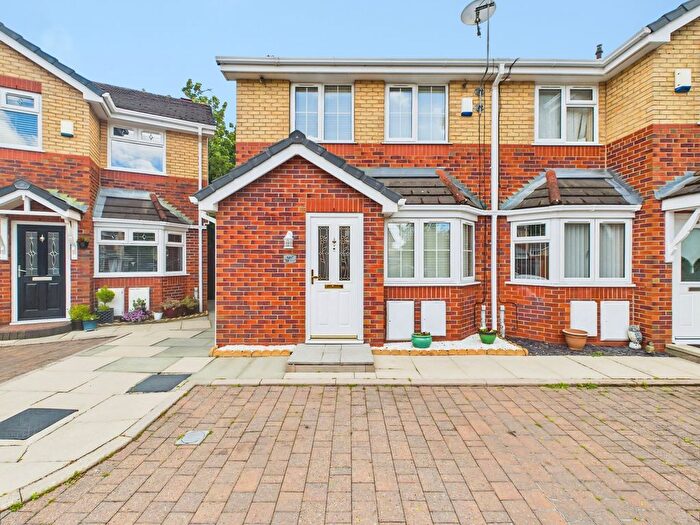 3 Bedroom Town House For Sale In Tall Trees, Sherdley Park, St Helens, WA9