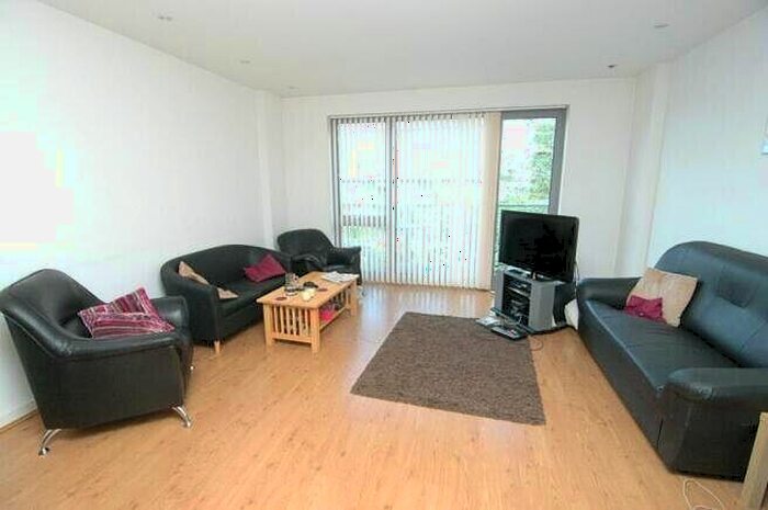 2 Bedroom Apartment To Rent In Wick Lane, London, E3