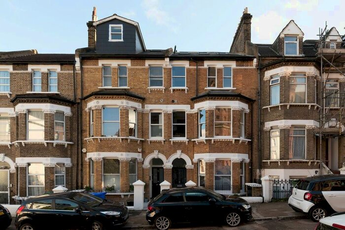 2 Bedroom Flat To Rent In Waldegrave Road, London, Crystal Palace, London, SE19