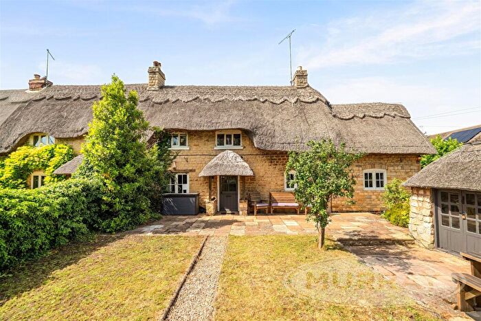 4 Bedroom Cottage For Sale In Audit Hall Road, Empingham, Rutland, LE15
