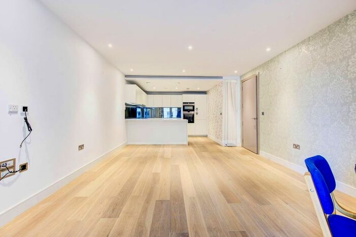 2 Bedroom Flat To Rent In Fulham Reach, Hammersmith, London, W6