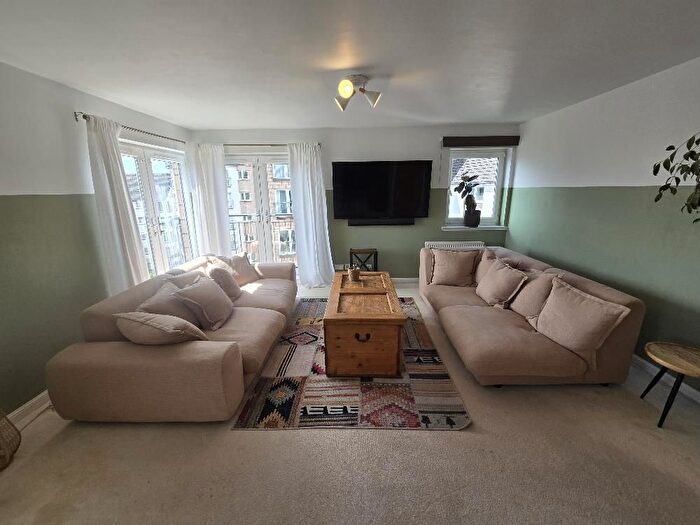 4 Bedroom Flat To Rent In Shaw Crescent, Aberdeen, AB25