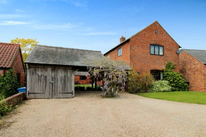 5 Bedroom Character Property For Sale In Sutton Lane, Dingley, LE16