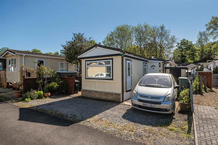 1 Bedroom Park Home For Sale In Kingsway Park, Tower Lane, Warmley, Bristol, BS30