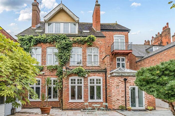 6 Bedroom Detached House For Sale In Elsee Road, Rugby, CV21